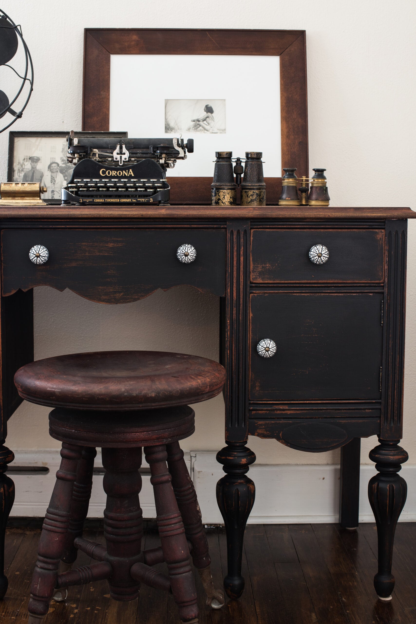 Typewriter dresser