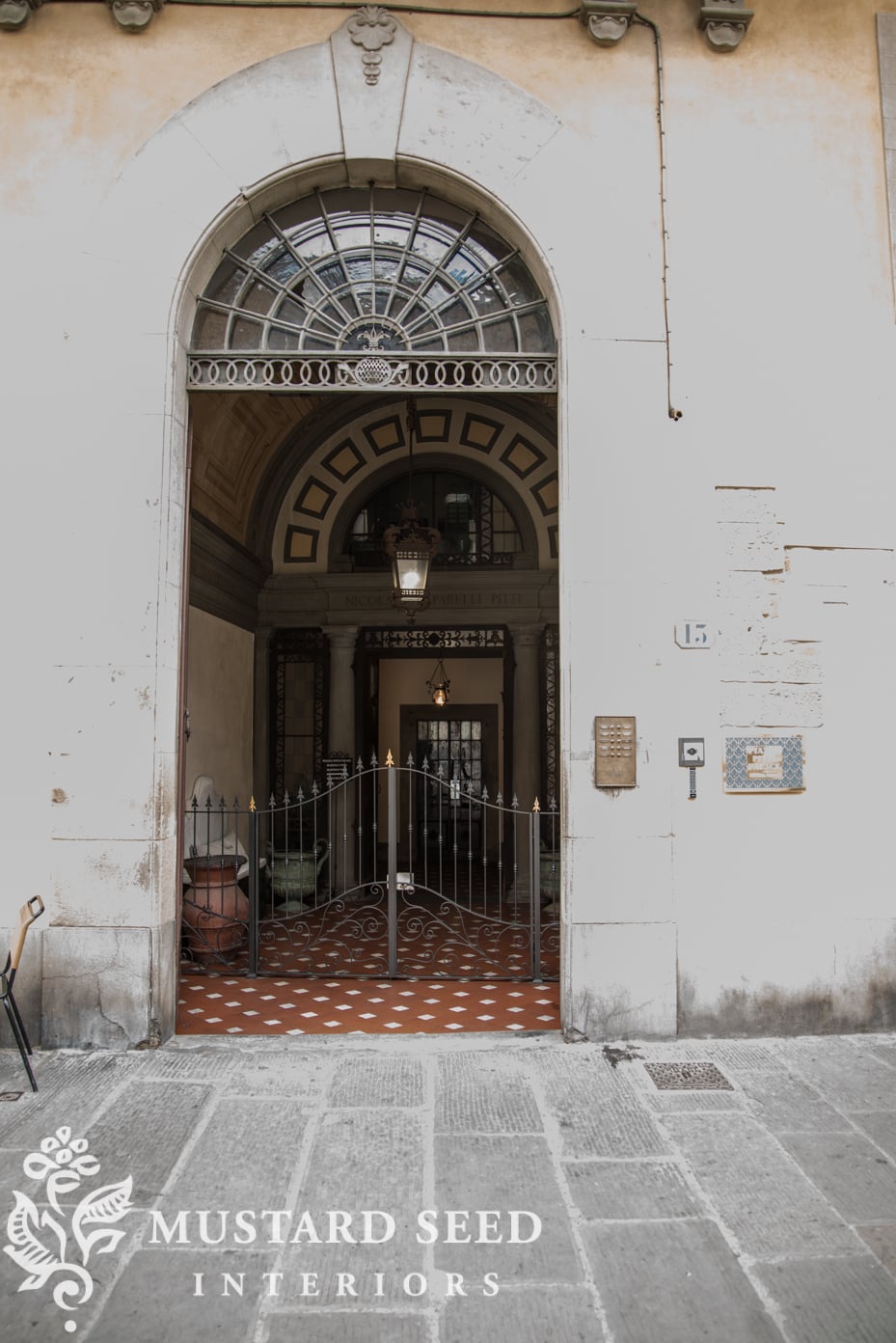 Miss Mustard Seed's piazza pitti palace in Florence