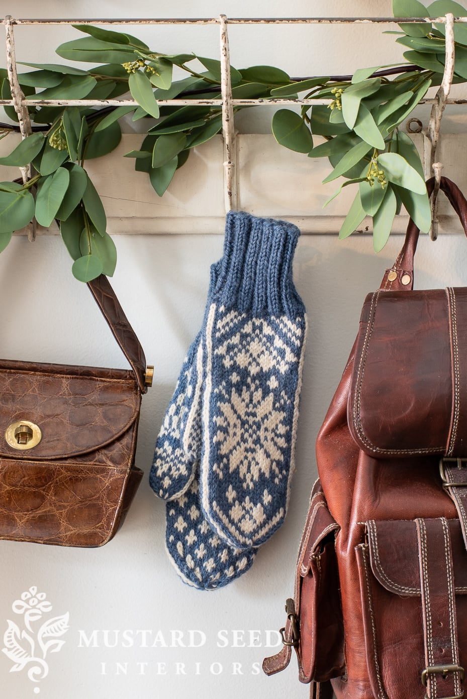 simple christmas decorating | foyer | miss mustard seed