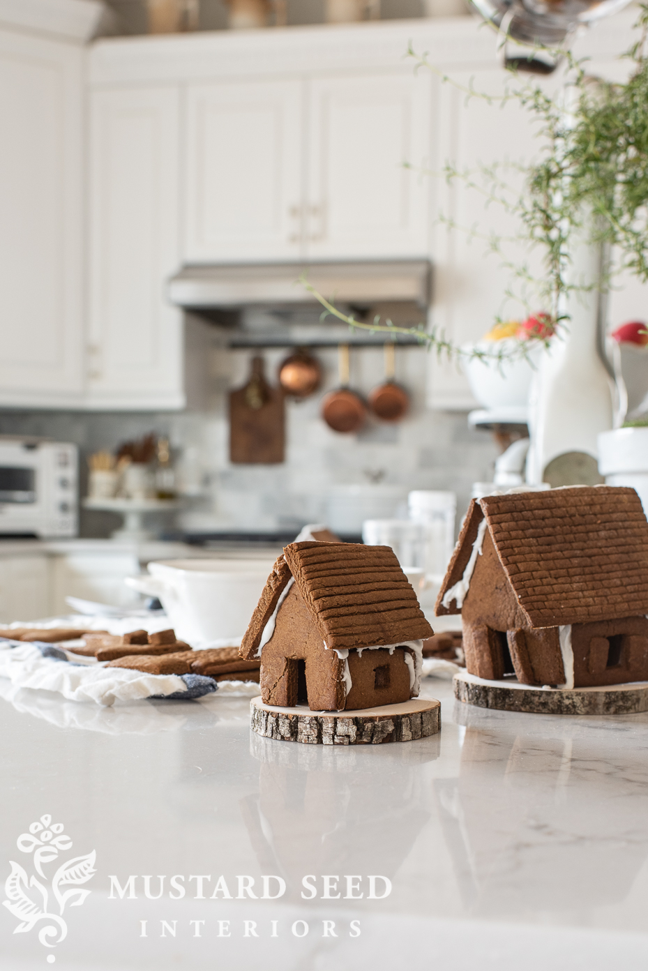 Christmas kitchen | mini gingerbread houses | miss mustard seed