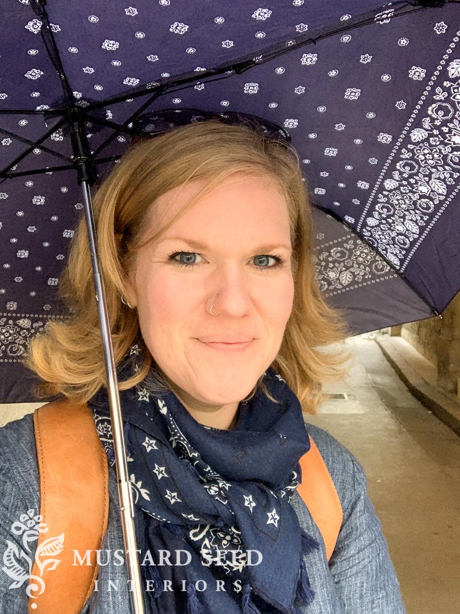 capsule wardrobe for traveling in Europe | miss mustard seed