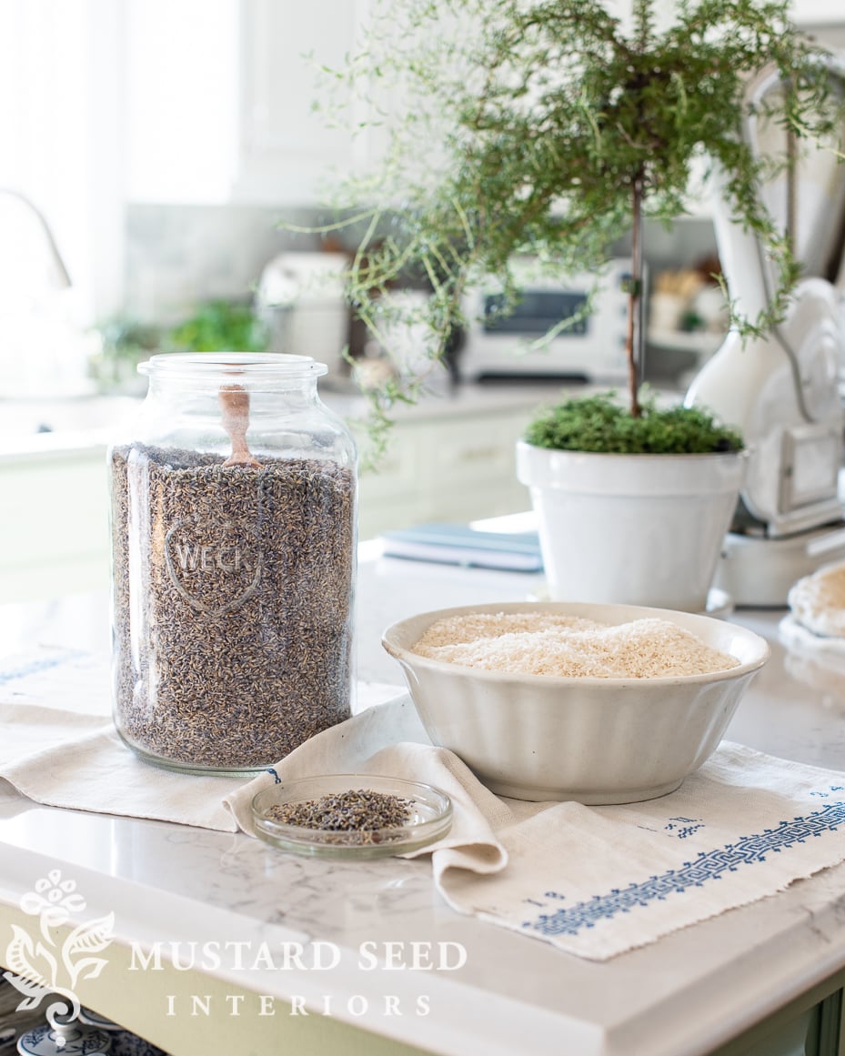 DIY lavender and rice pillow | miss mustard seed