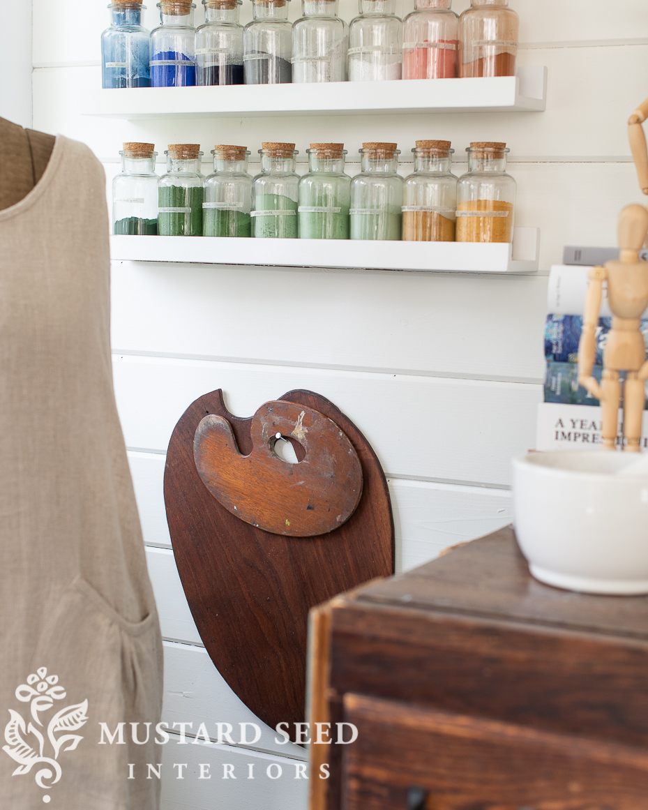 refinishing a vintage paint palette | miss mustard seed