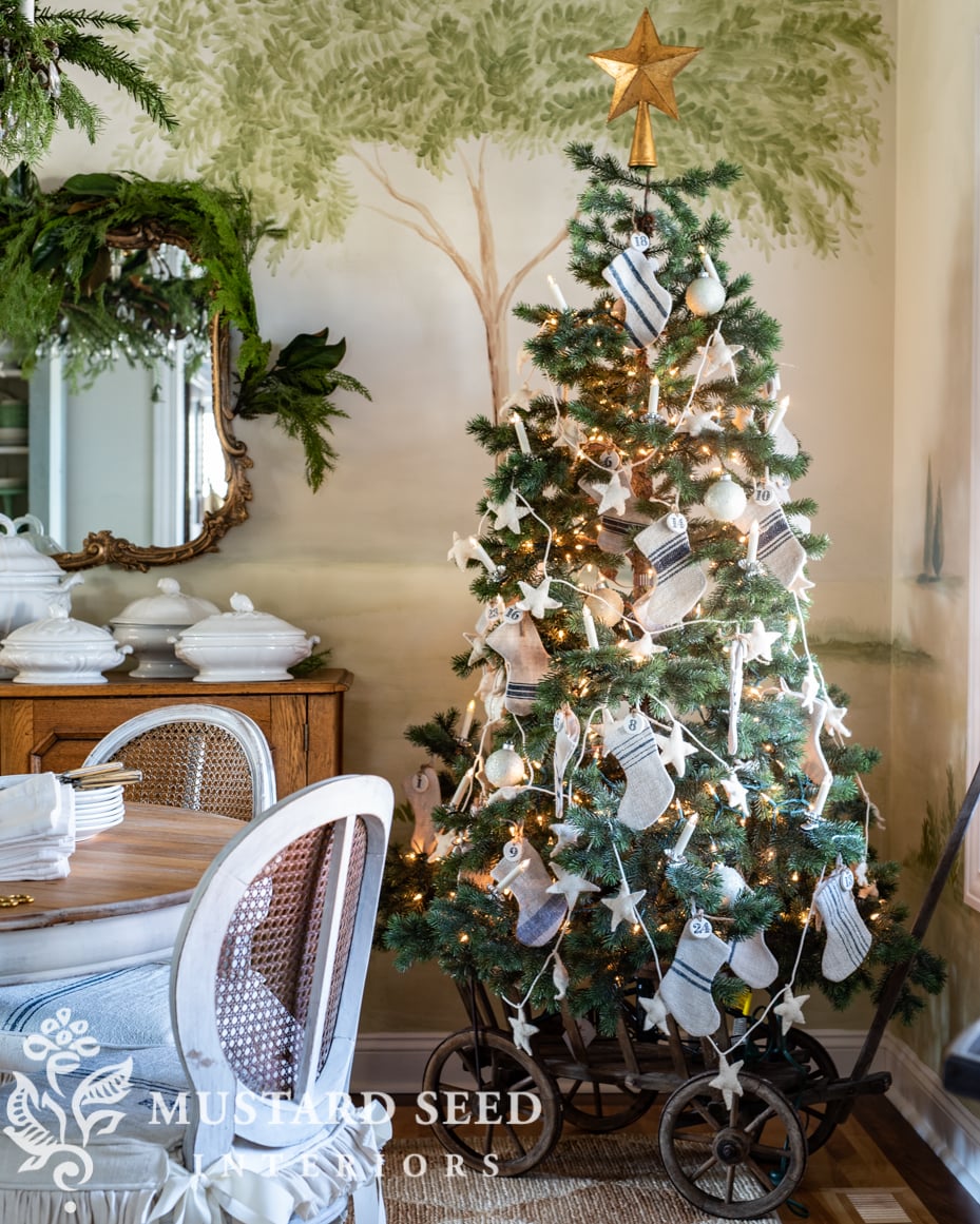 christmas dining room | miss mustard seed