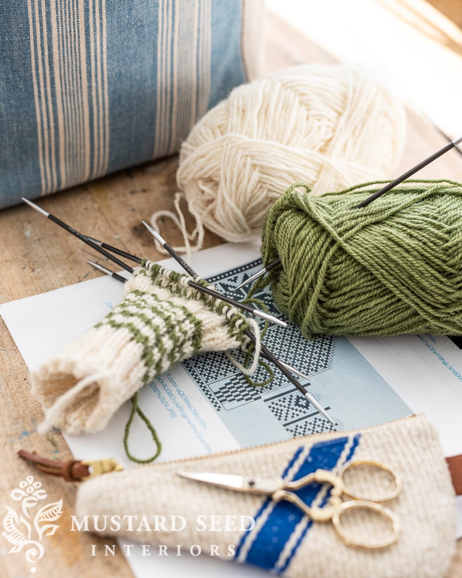 knitting selbu norwegian mittens | miss mustard seed