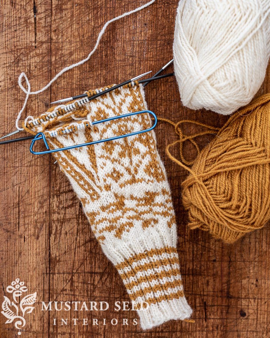 knitting selbu mittens | miss mustard seed