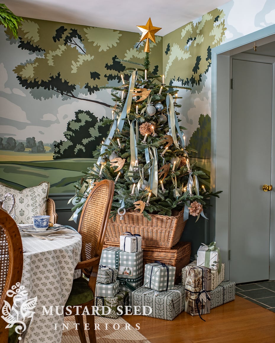 Christmas dining room | miss mustard seed