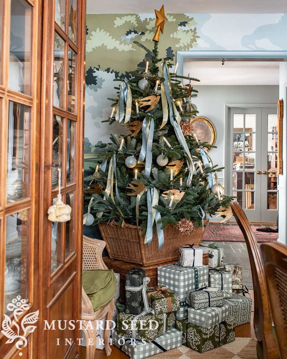 Christmas dining room | miss mustard seed