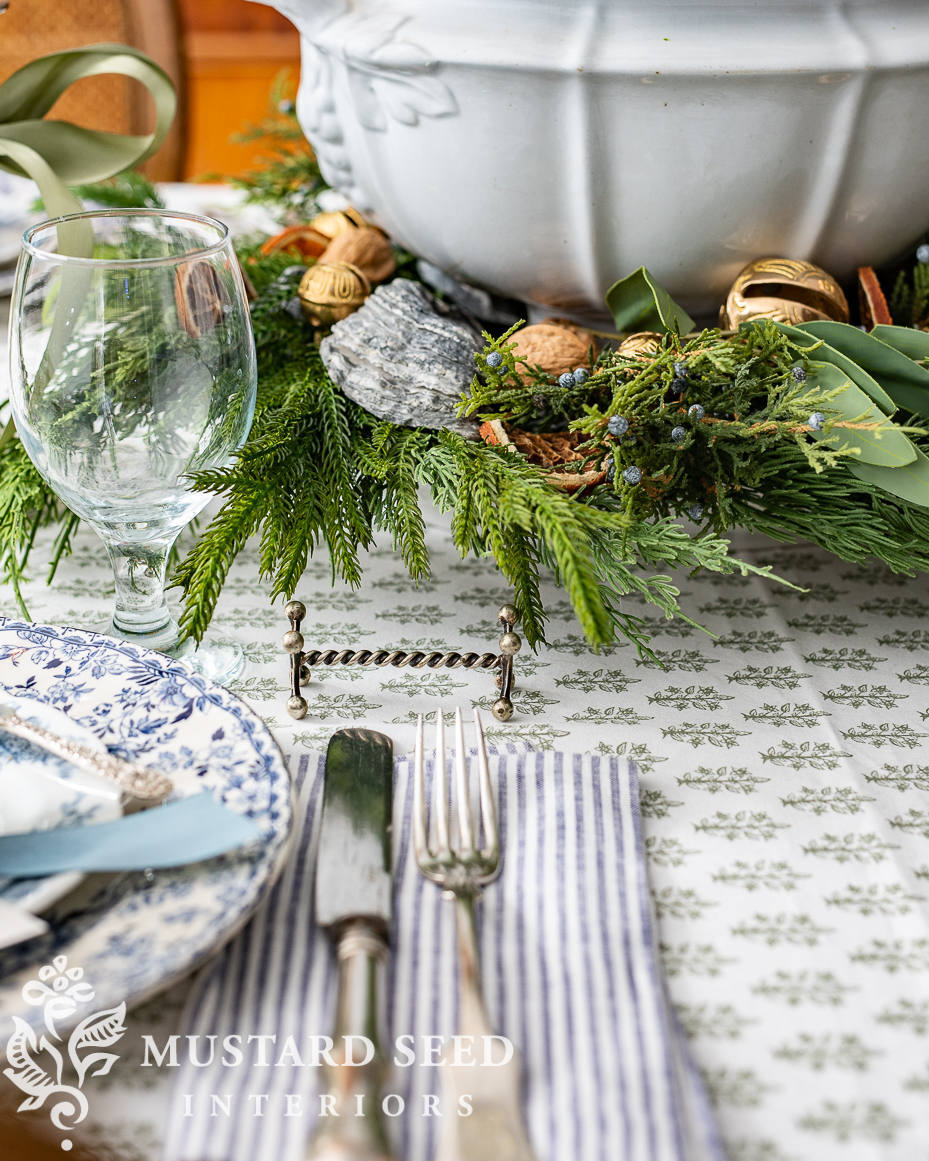 Christmas dining room | miss mustard seed