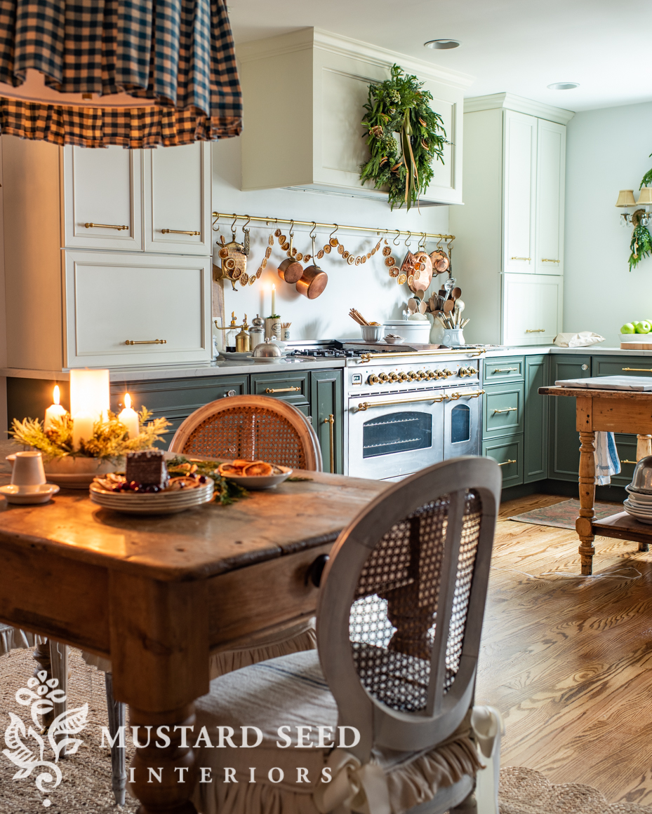 Christmas kitchen shelves | miss mustard seed