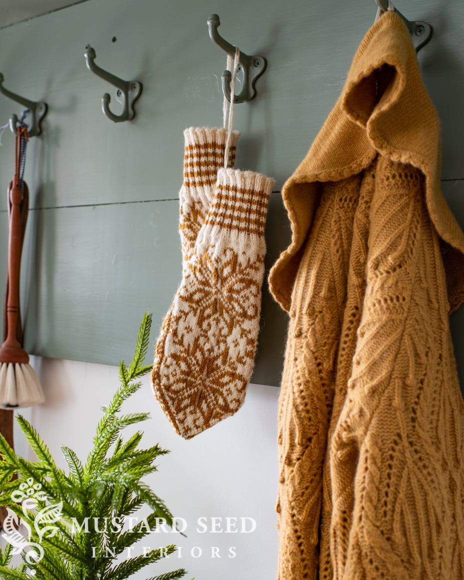 Christmas dining room | miss mustard seed
