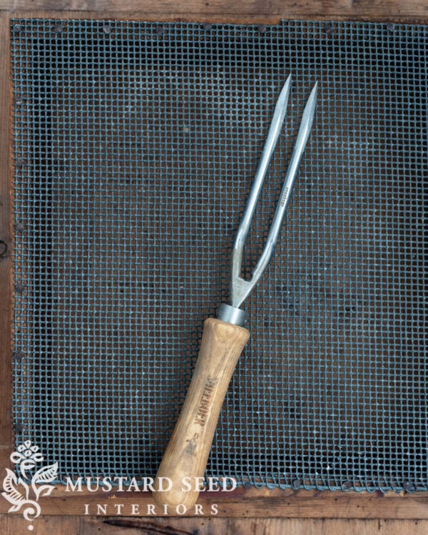 my favorite weeding tools | Miss Mustard Seed