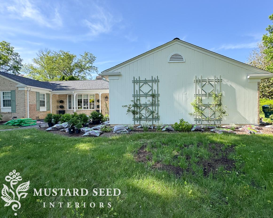 front garden bed planting | 1970 home renovation | miss mustard seed