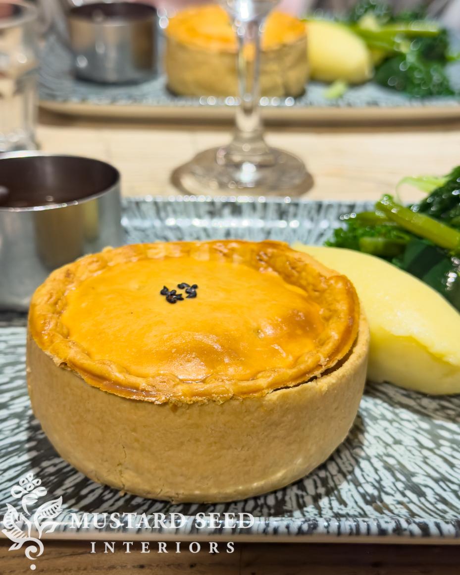 Noel Arms Hotel Beef Pie | Chipping Campden | Cotswolds | miss mustard seed