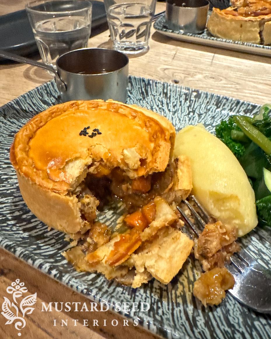Noel Arms Hotel Beef Pie | Chipping Campden | Cotswolds | miss mustard seed