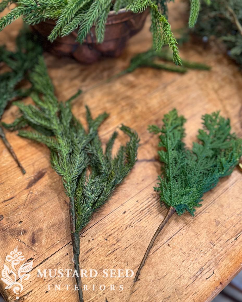 copper mold candle centerpiece | Christmas decorating | miss mustard seed