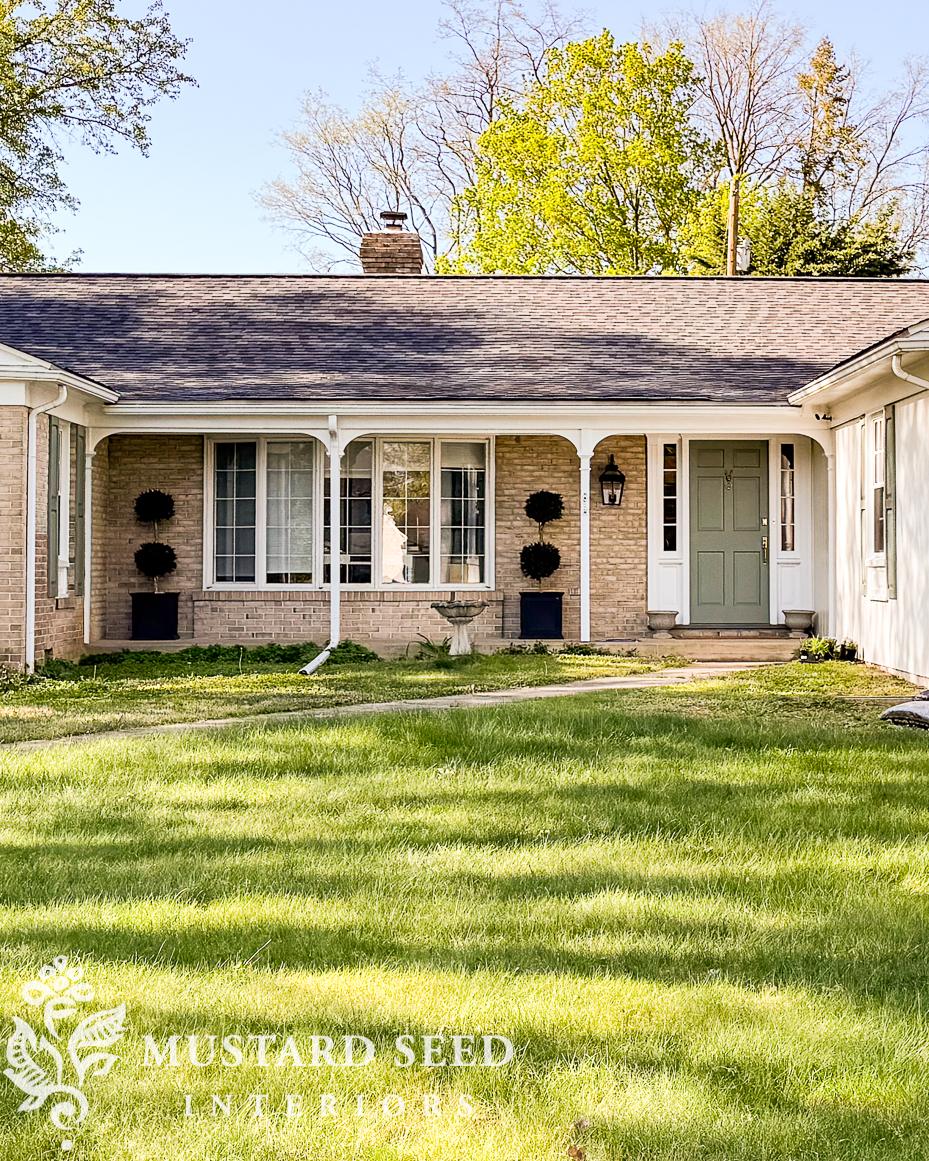 front garden bed planting | 1970 home renovation | miss mustard seed