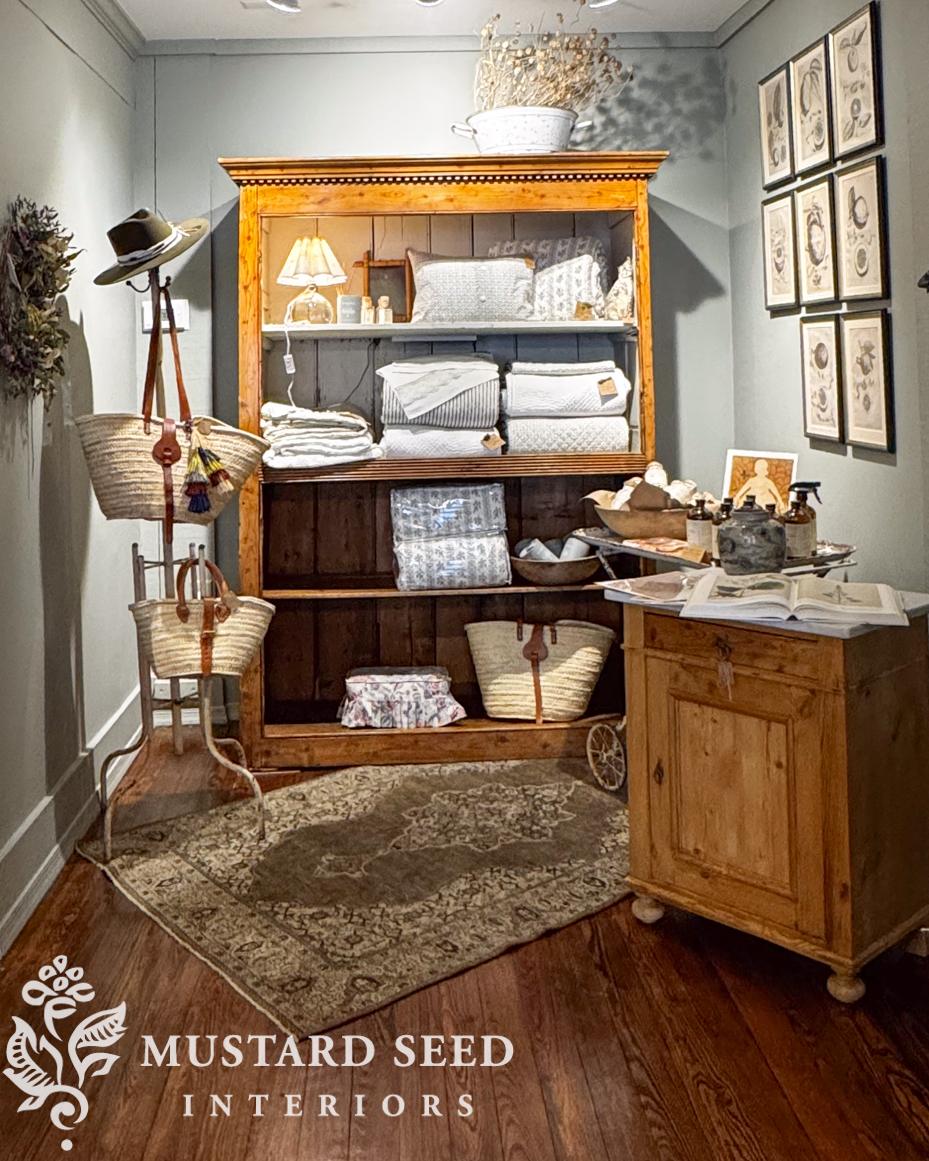 Federal & Black | Middleburg, VA | miss mustard seed