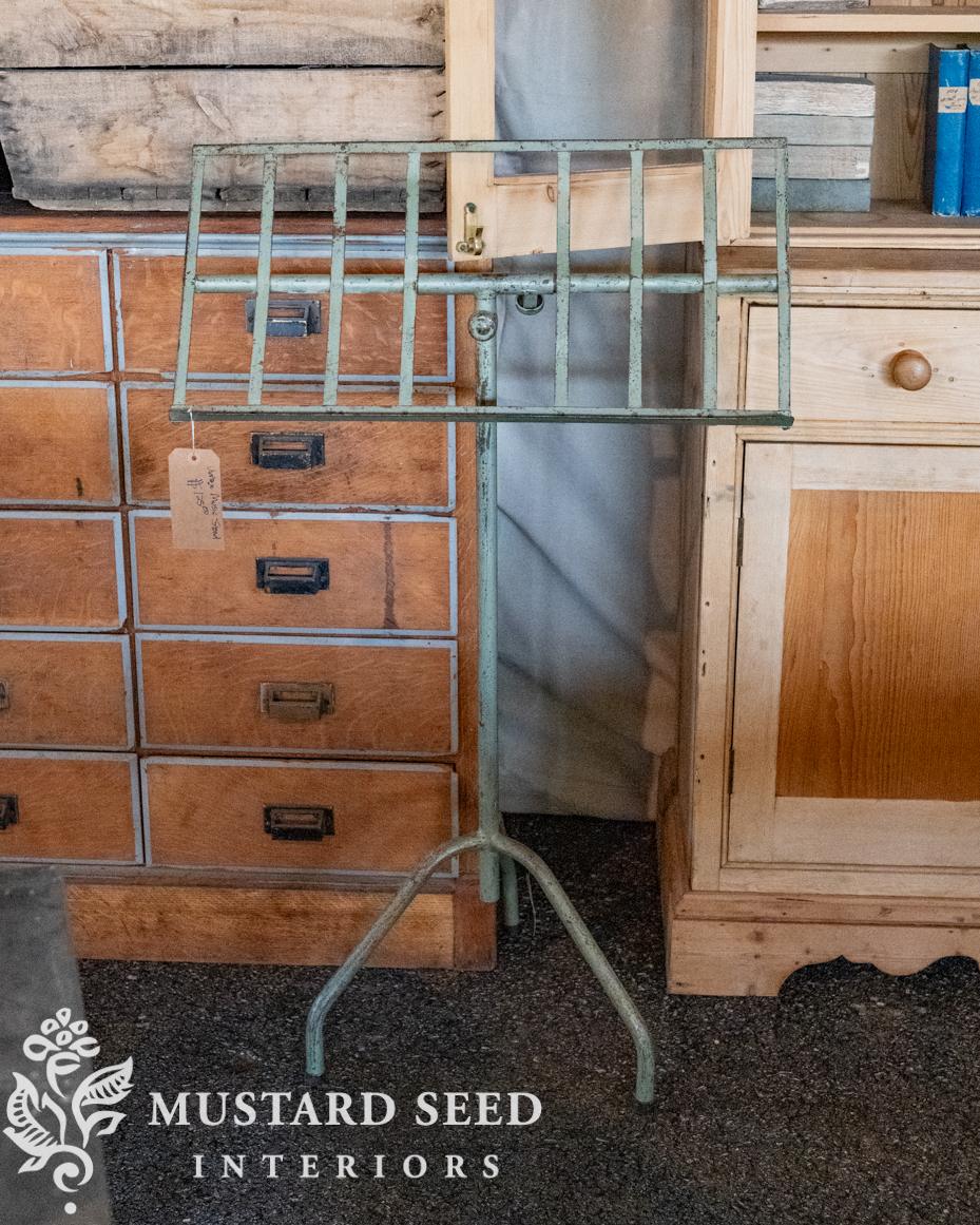 art display ideas for selling at a market | miss mustard seed