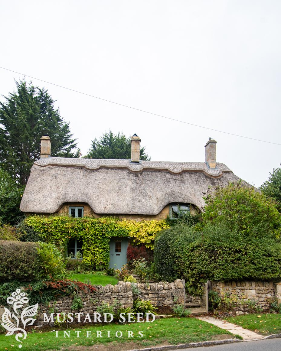 thatched cottage Airbnb in chipping campden | the cotswolds England | miss mustard seed