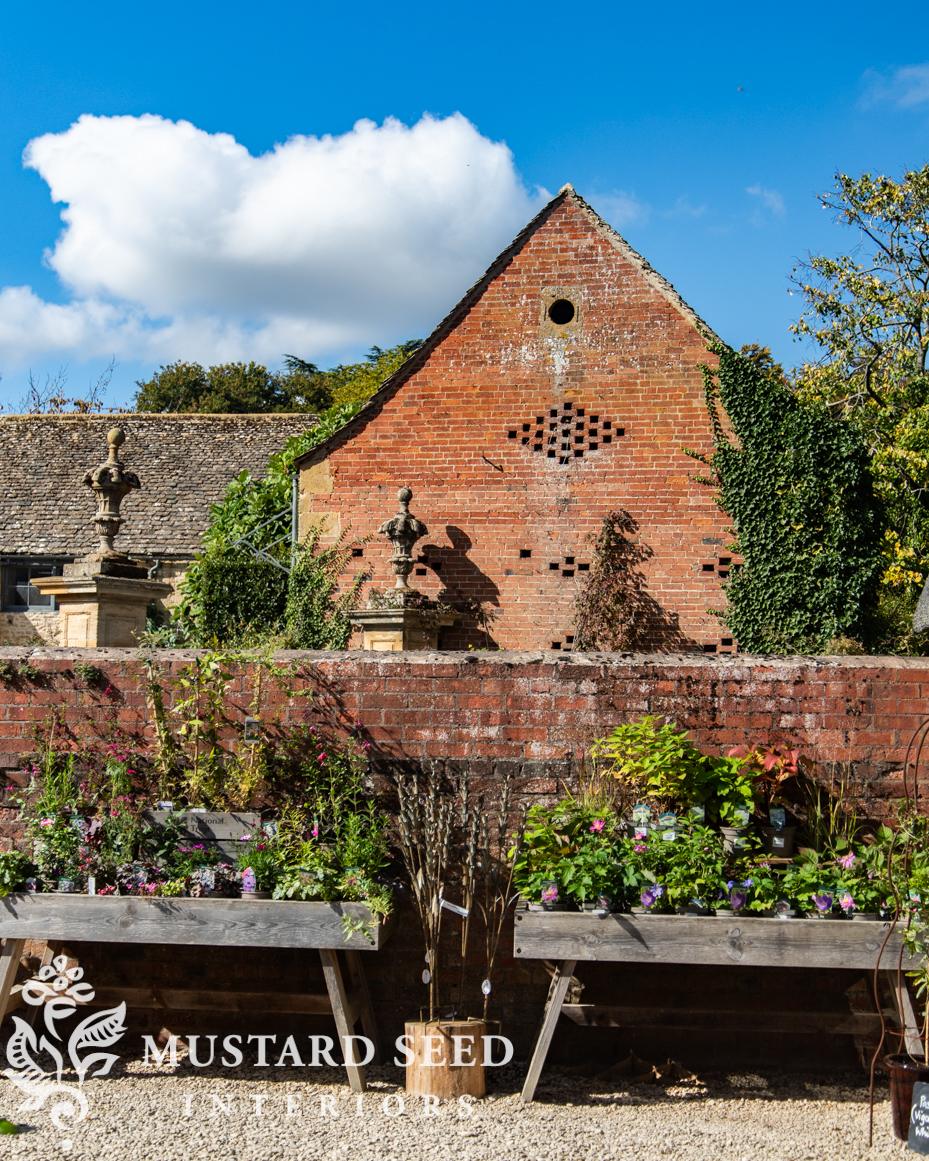Hidcote Manor Gardens | Gloucester, England, Cotswolds | National Trust Property | miss mustard seed