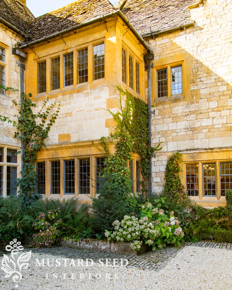 Hidcote Manor Gardens | Gloucester, England, Cotswolds | National Trust Property | miss mustard seed