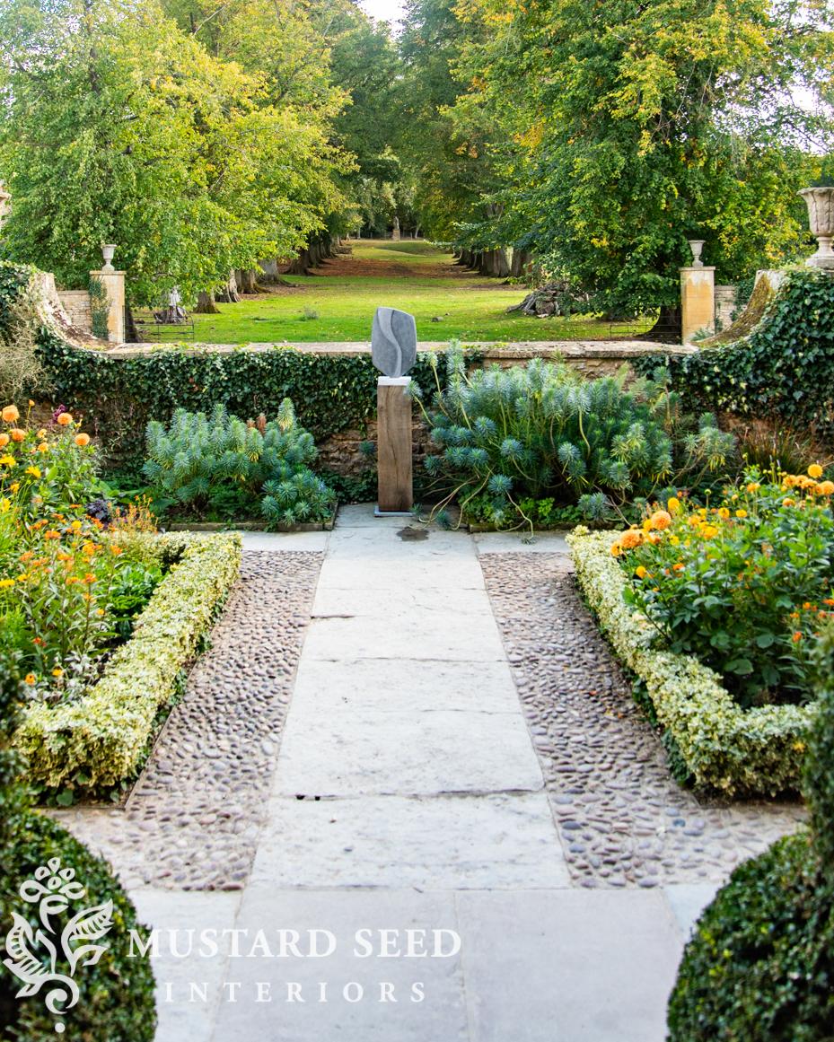 Hidcote Manor Gardens | Gloucester, England, Cotswolds | National Trust Property | miss mustard seed