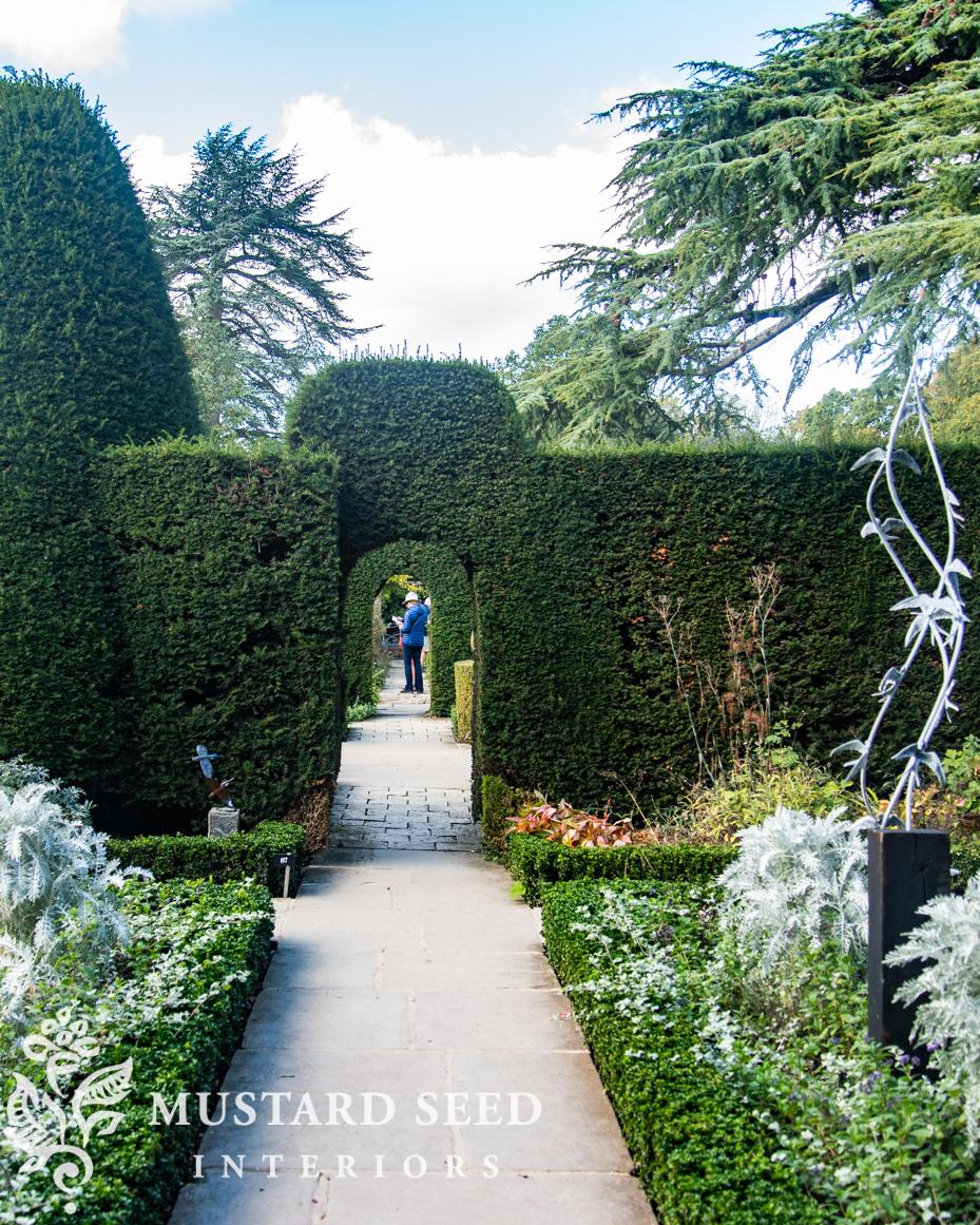 Hidcote Manor Gardens | Gloucester, England, Cotswolds | National Trust Property | miss mustard seed