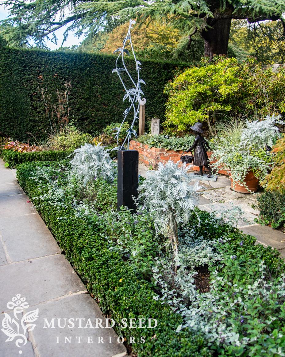 Hidcote Manor Gardens | Gloucester, England, Cotswolds | National Trust Property | miss mustard seed