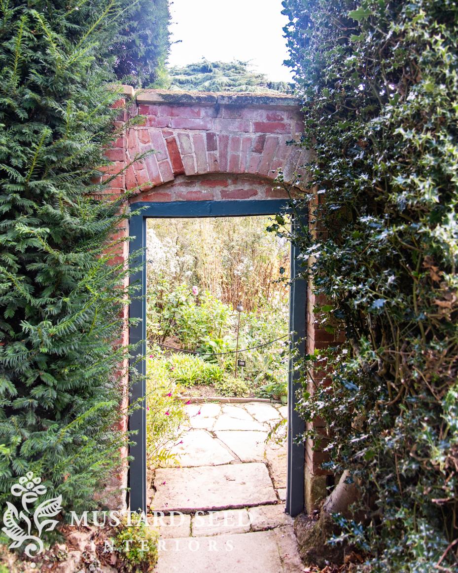 Hidcote Manor Gardens | Gloucester, England, Cotswolds | National Trust Property | miss mustard seed