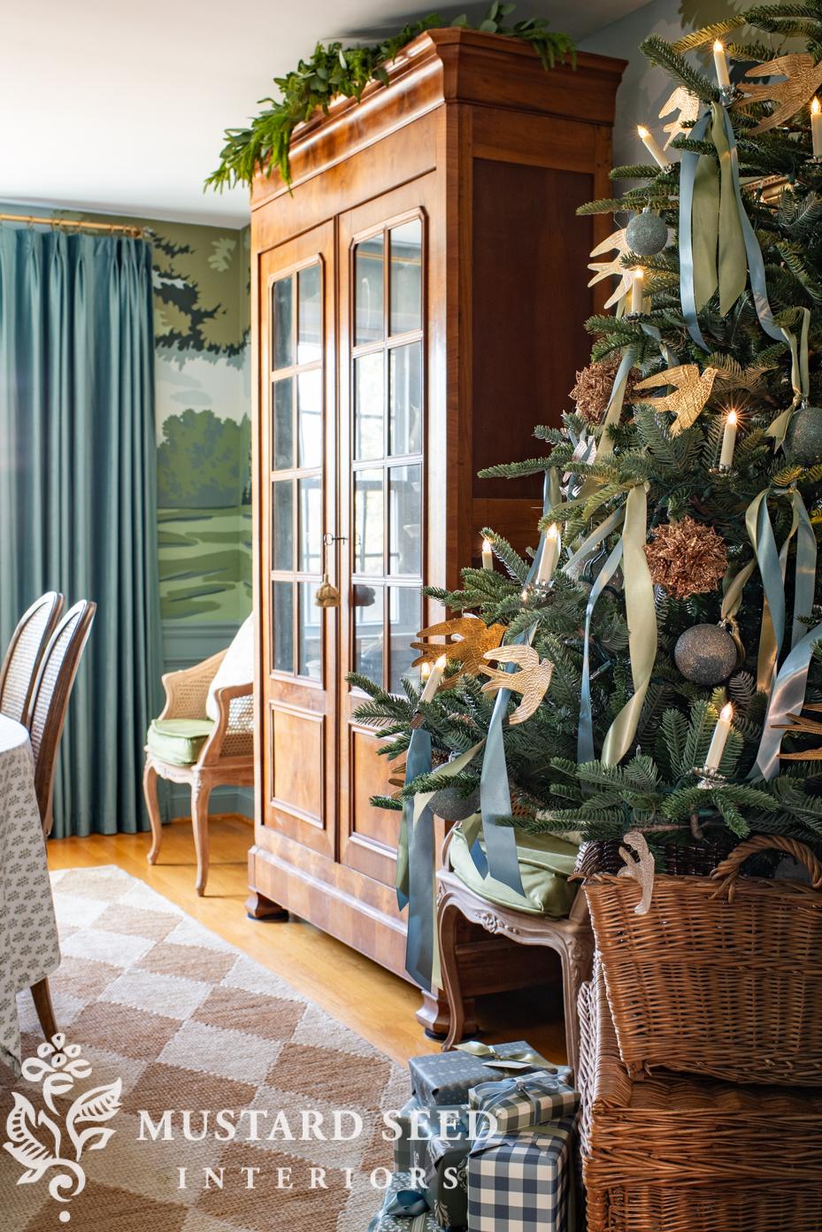 Christmas dining room 2025 | miss mustard seed