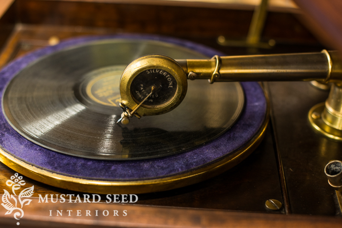 Miss Mustard Seed-9602