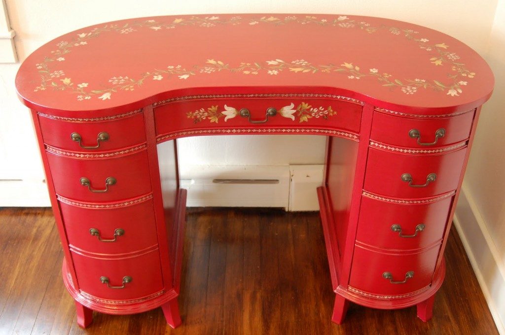 hand painted kidney desk | miss mustard seed