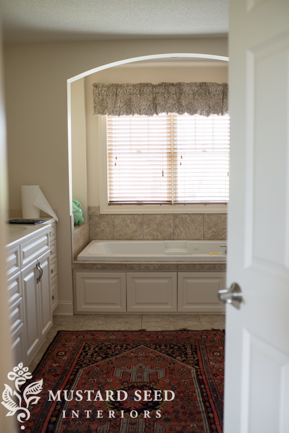 suburban ensuite bathroom makeover | miss mustard seed